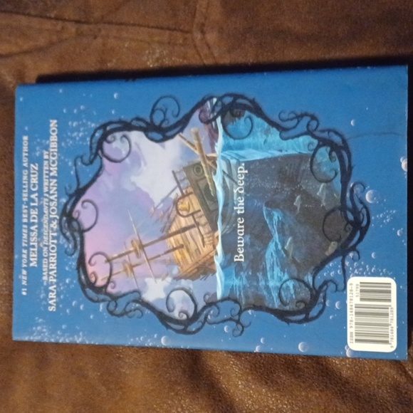 DESCENDANT 2,  UMMA'S WICKED BOOK,RISE OF THE ISLE OF THE LOST. - Picture 6 of 6